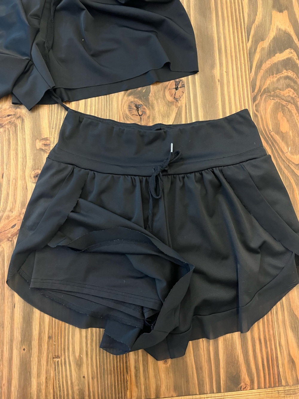 Drawstring Shorts Set - Picture 4 of 7